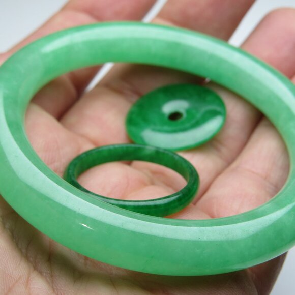 "Natural Jade bangle + FREE Jade Ring & Jade Donut 53mm-54mm-56mm" - Picture 3 of 3